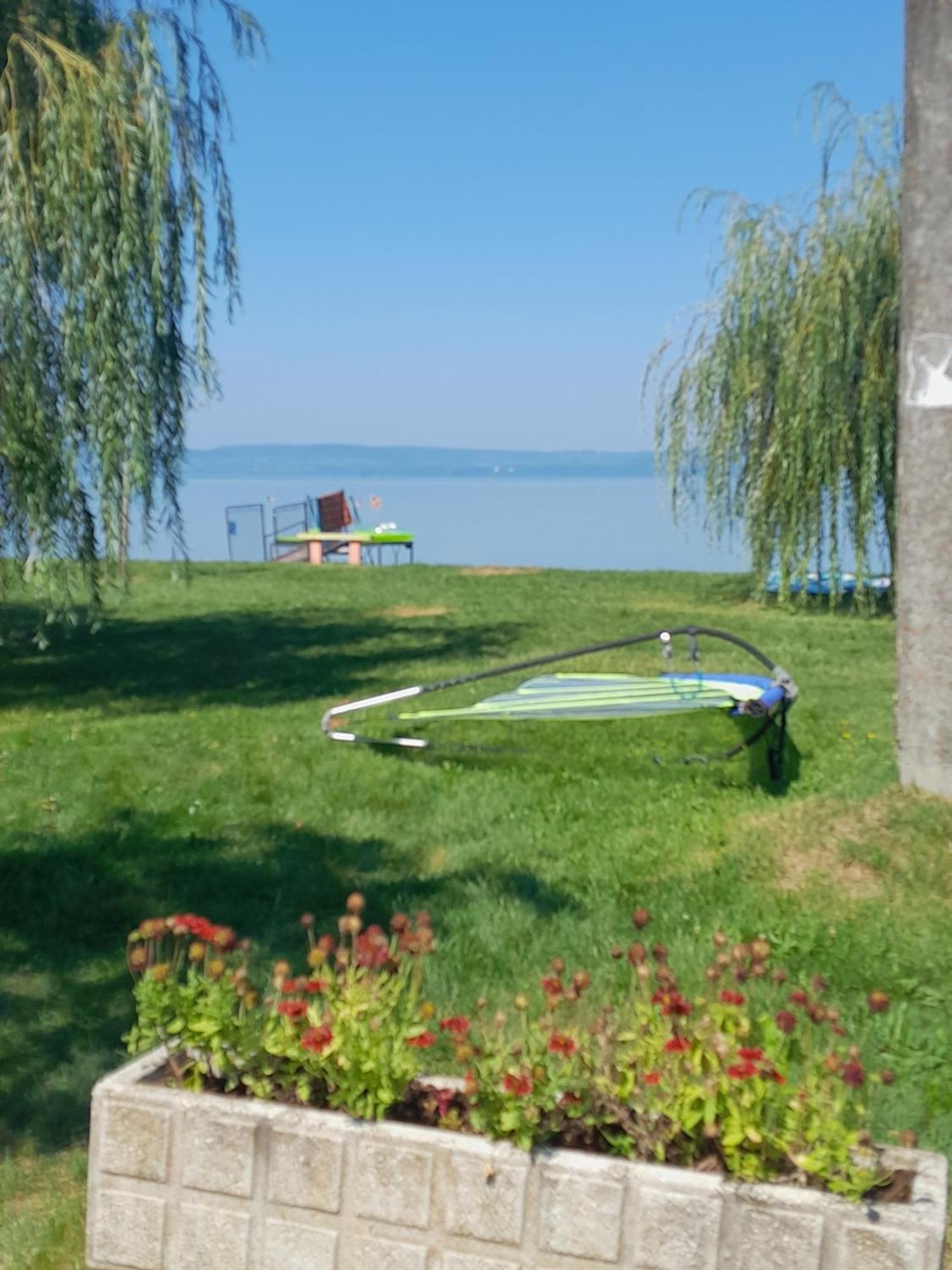Traumlage Direkt Am See Balatonszárszó 외부 사진